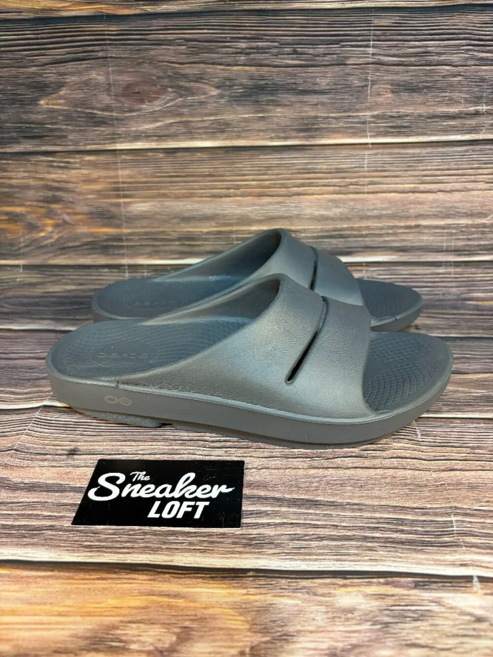 Oofos OOahh Gray Recovery Slide Sandals Men's Size 8
